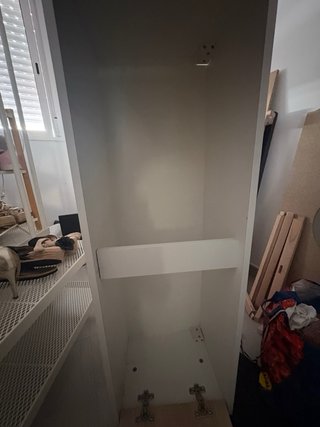 Mueble de salón madera y blanco