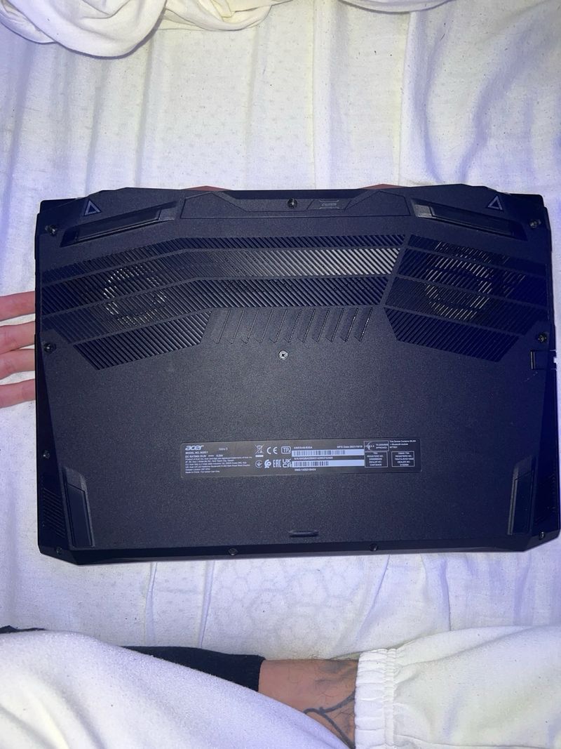 Acer Nitro 5 Ryzen 7 RTX 3050 16GB 1TB SSD 144Hz G afbeelding 6