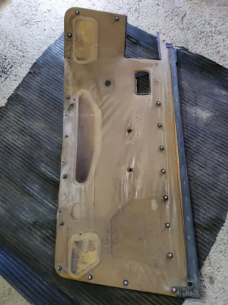 Cartonera Peugeot 205