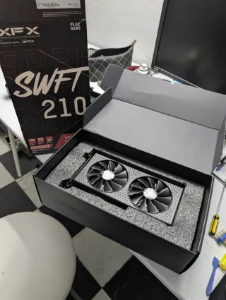 Tarjeta Gráfica RX 6600 XFX (No Funciona)