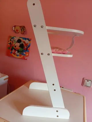 Trona de muñecas blanca