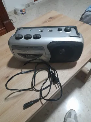 Radiocasete Philips AQ4150 Plata