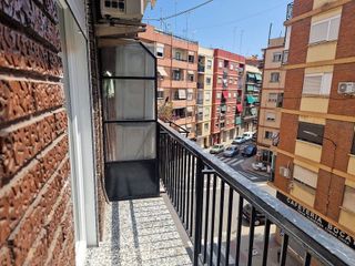 Piso en alquiler en Cardenal Benlloch en Mislata