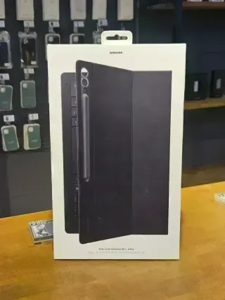 SAMSUNG BOOK COVER KEYBOARD SLIM