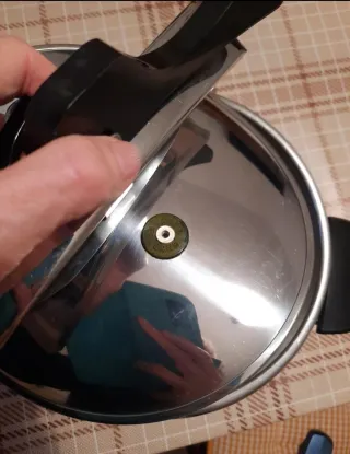 Pentola a pressione Lagostina 5L