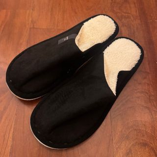 Zapatillas de casa negras forradas