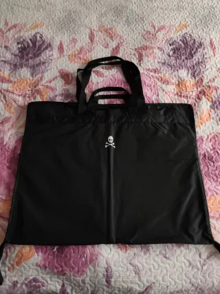 Funda porta trajes Scalpers negra