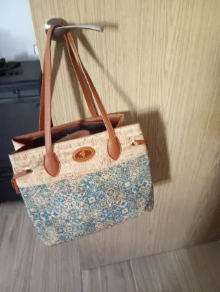 Bolso de corcho de Nazaré (Portugal) Artesanía