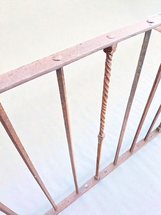 Reja de forja antigua