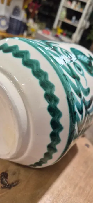 Botijo de cerámica artesanal