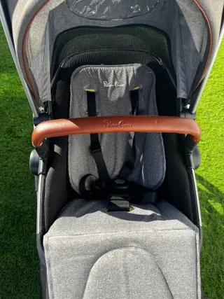 Cochecito marcs Silver Cross modelo Wave color Gri