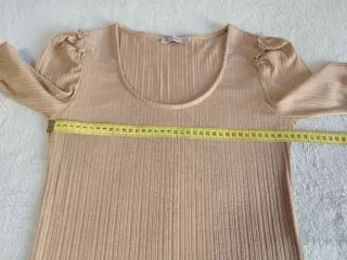 Camiseta Stradivarius T. M.