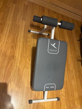 Banco de abdominales ajustable