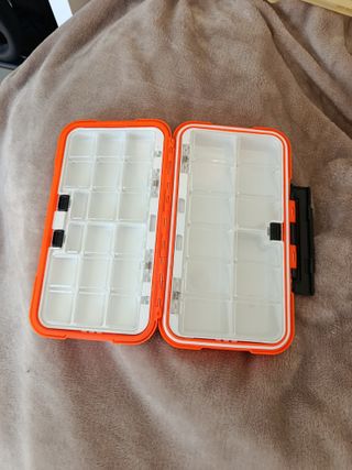 Caja de pesca ESTANCA.