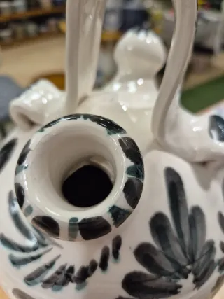 Botijo de cerámica artesanal