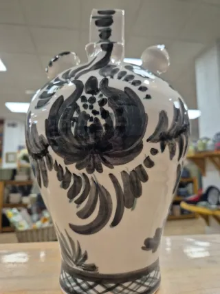 Botijo de cerámica artesanal