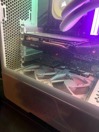 Tarjeta Gráfica AMD  6650XT 8GB . Garantia 6 meses