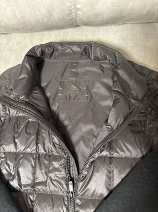 Abrigo Massimo Dutti gris y azul