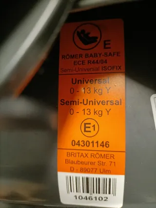 Silla coche Grupo 0 ISOFIX Römer Baby Safe.