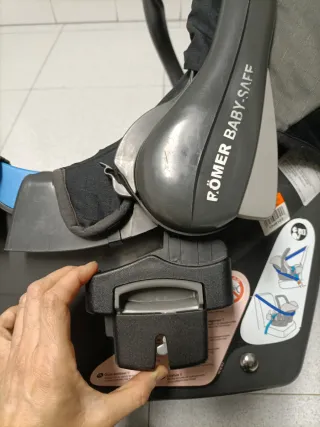 Silla coche Grupo 0 ISOFIX Römer Baby Safe.