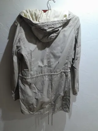 Parka Pull&Bear Beige Entretiempo camel