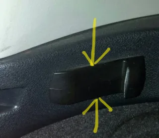 Clips Sujeta Cinturón 3ª Fila Renault Grand Scenic