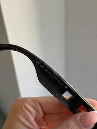Gafas de sol Versace negras con estuche