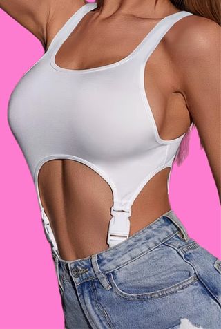 Body Sexy con Tirantes y Shorts Vaqueros