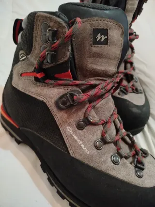 Stivali da Montagna Quechua Bionnassay 300