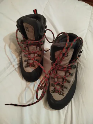 Stivali da Montagna Quechua Bionnassay 300