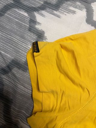 Camiseta G-Star RAW amarilla con logo