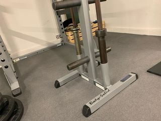 Soporte para discos de pesasy barras olímpicas