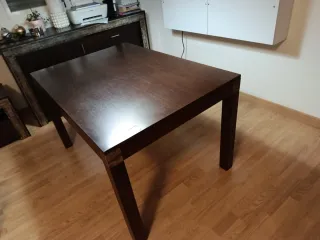 Mesa de comedor de madera extensible