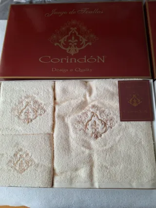 2 Juegos de Toallas Corindón Beige y Dorado