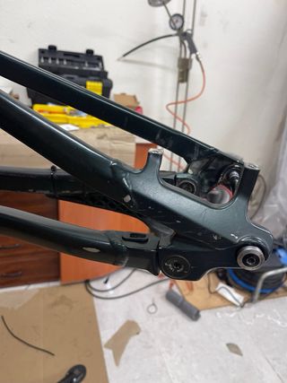 Cuadro Bicicleta Enduro doble susp RADON Carbono.