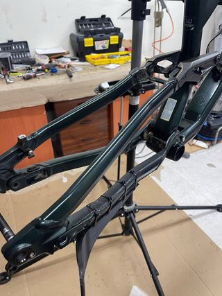 Cuadro Bicicleta Enduro doble susp RADON Carbono.