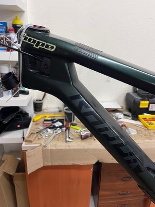 Cuadro Bicicleta Enduro doble susp RADON Carbono.