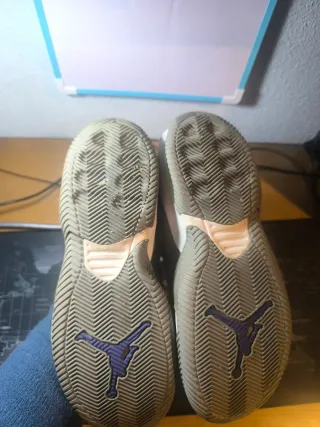 Jordan Max Aura - Gris/Azul - Talla 43 (Muy cuidad