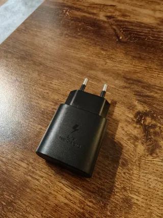 Samsung Galaxy S23 256GB Gris exclus + Pack extras