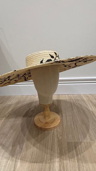 Pamela de paja pintada a mano