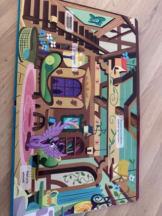 Libro con imanes unicornios