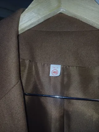 Americana mujer marrón