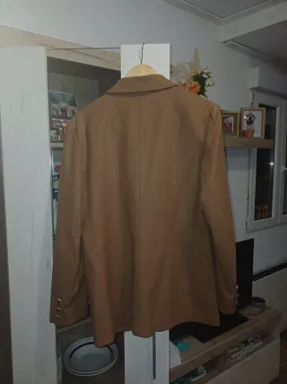 Americana mujer marrón