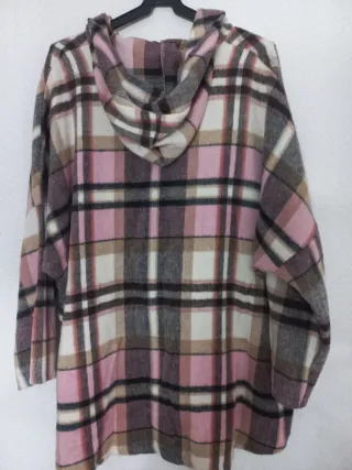 Abrigo cuadros mujer solo puesto una vez