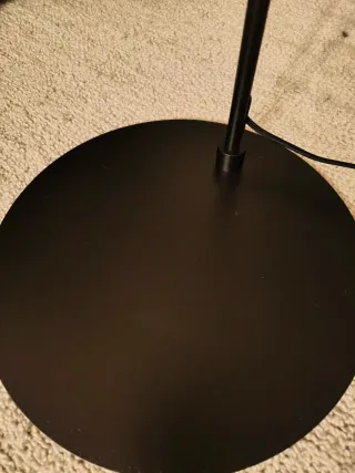 Bonita y estilosa Lámpara de pie Zara Home metal