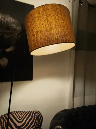 Bonita y estilosa Lámpara de pie Zara Home metal