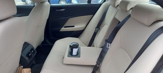 Jaguar XE 2017 versión "Prestige"