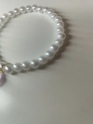 Pulsera bolas blancas con amatista