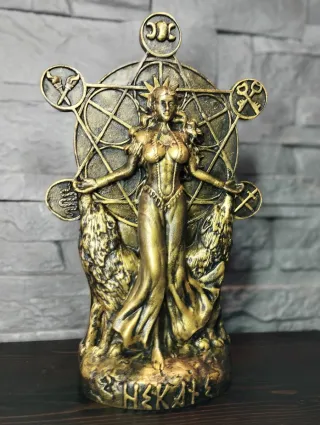 Statua Dea Ecate Design Gotico Scultura Altare