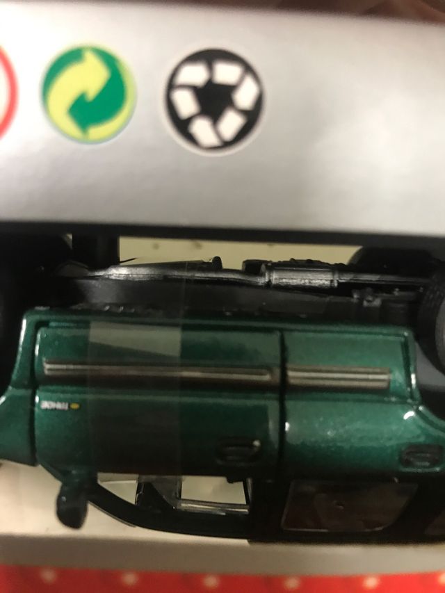 Chevrolet Tahoe Cararama 1:43